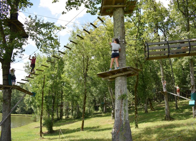 Des-chênes-toi Aventure - Escalada de árboles