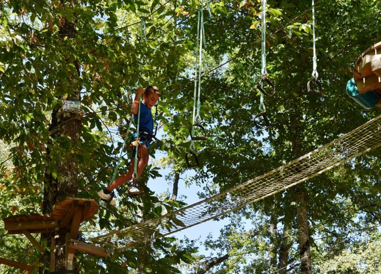 Des-chênes-toi Aventure - Tree climbing