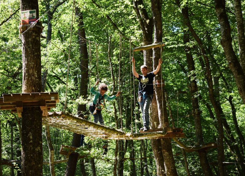 Des-chênes-toi Aventure - Escalada de árboles