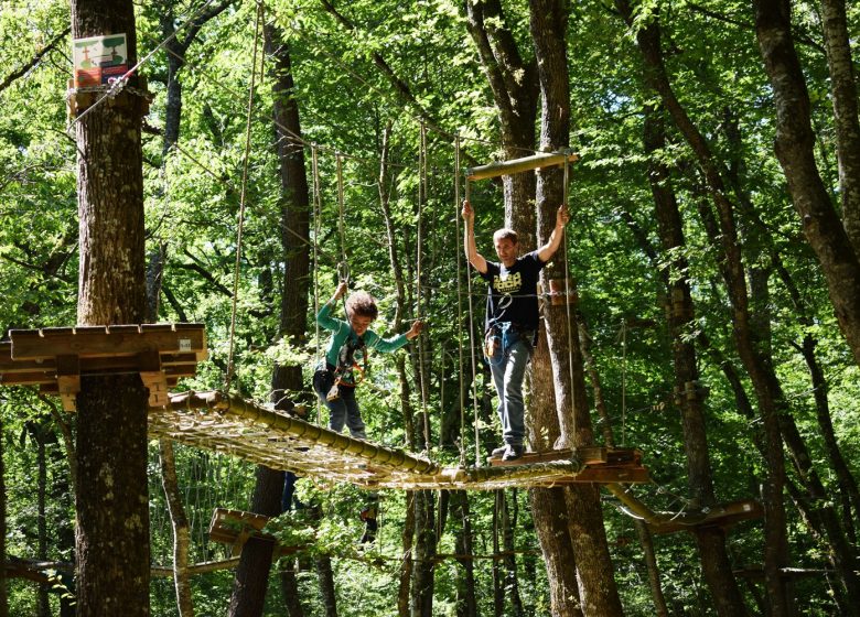 Des-chênes-toi Aventure - Tree climbing