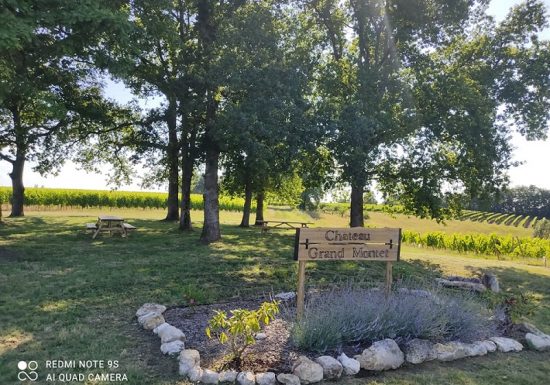 Aire de camping-car du Château Grand Montet