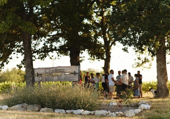 Aire de camping-car du Château Grand Montet