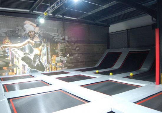 Laser Play – Trampoline parc