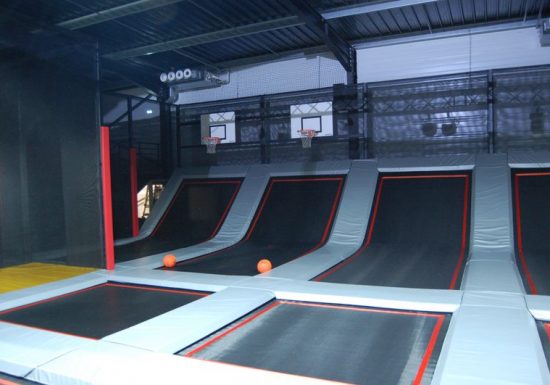Laser Play – Trampoline parc